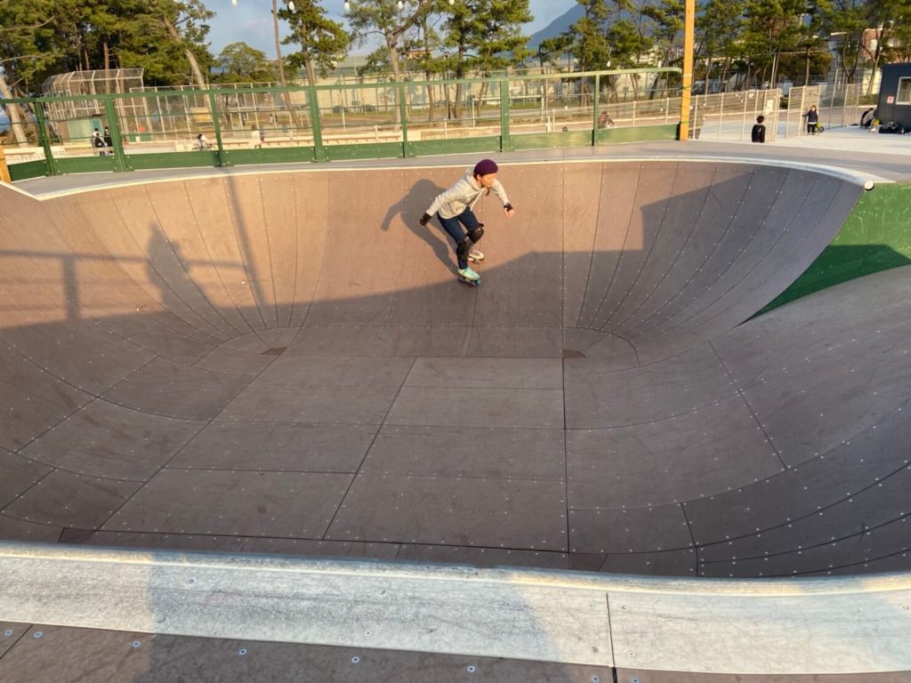 北九州スケートボードパークの目玉はボウル!